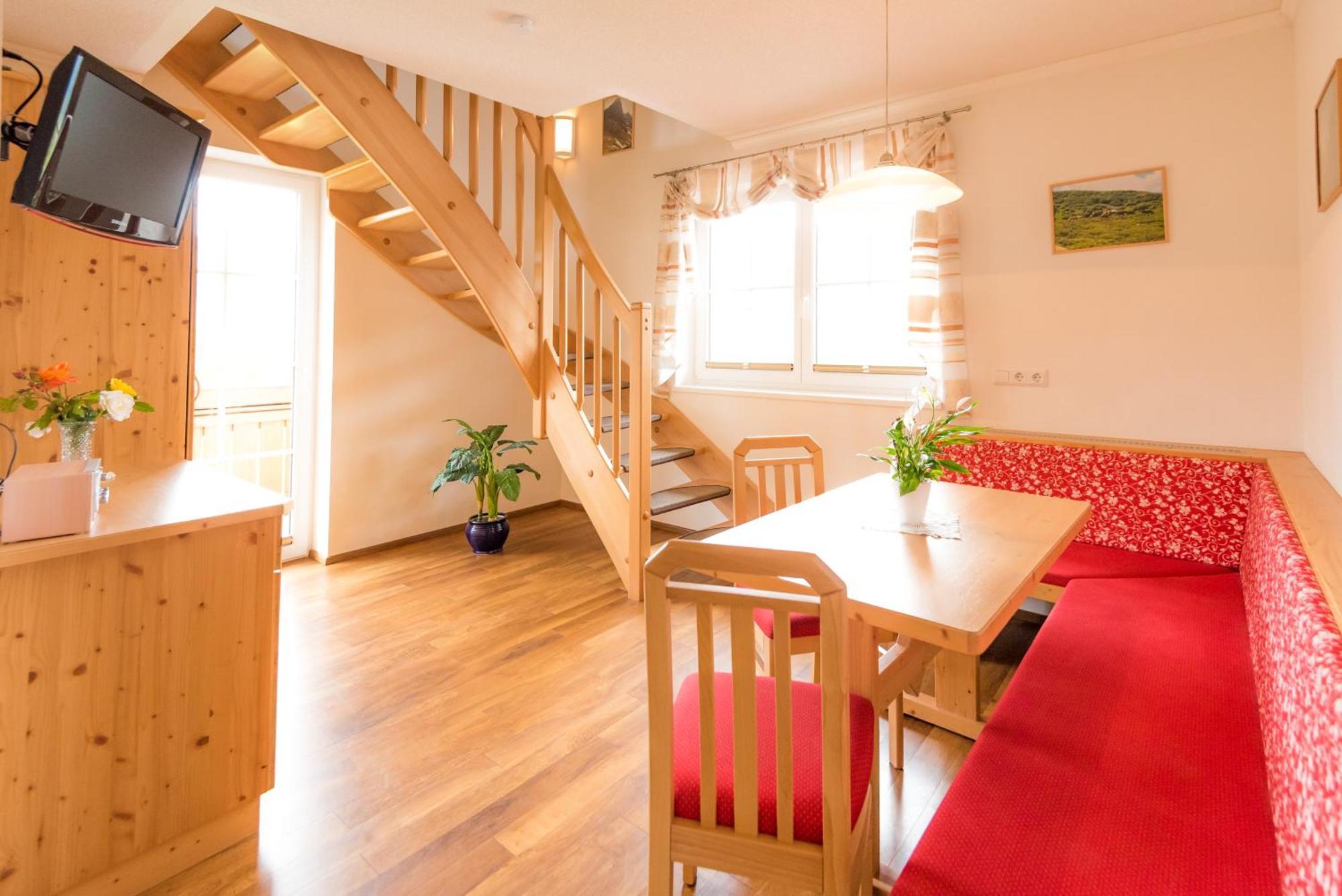 Pension- Appartement Kristall Tröpolach Exteriér fotografie