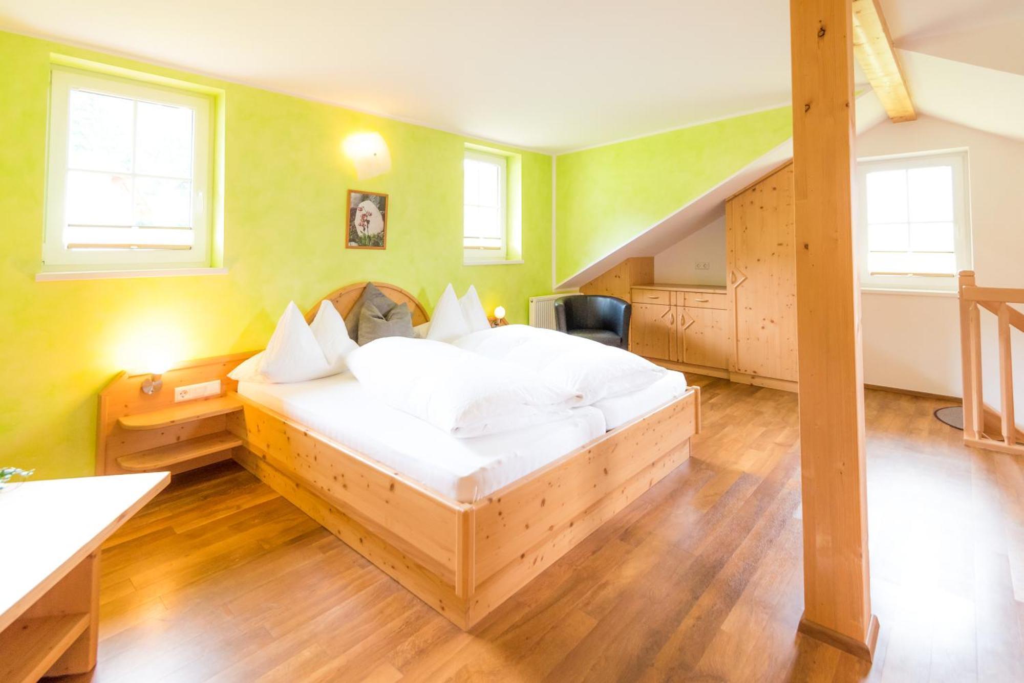 Pension- Appartement Kristall Tröpolach Exteriér fotografie