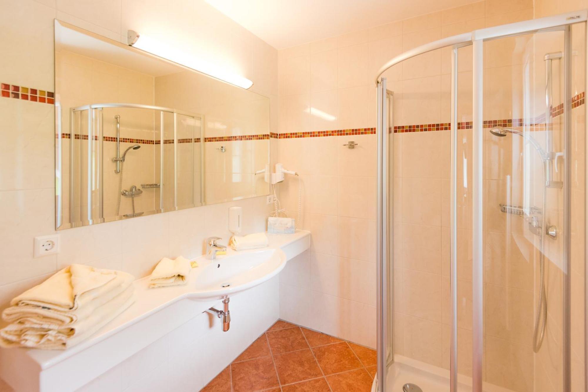 Pension- Appartement Kristall Tröpolach Exteriér fotografie