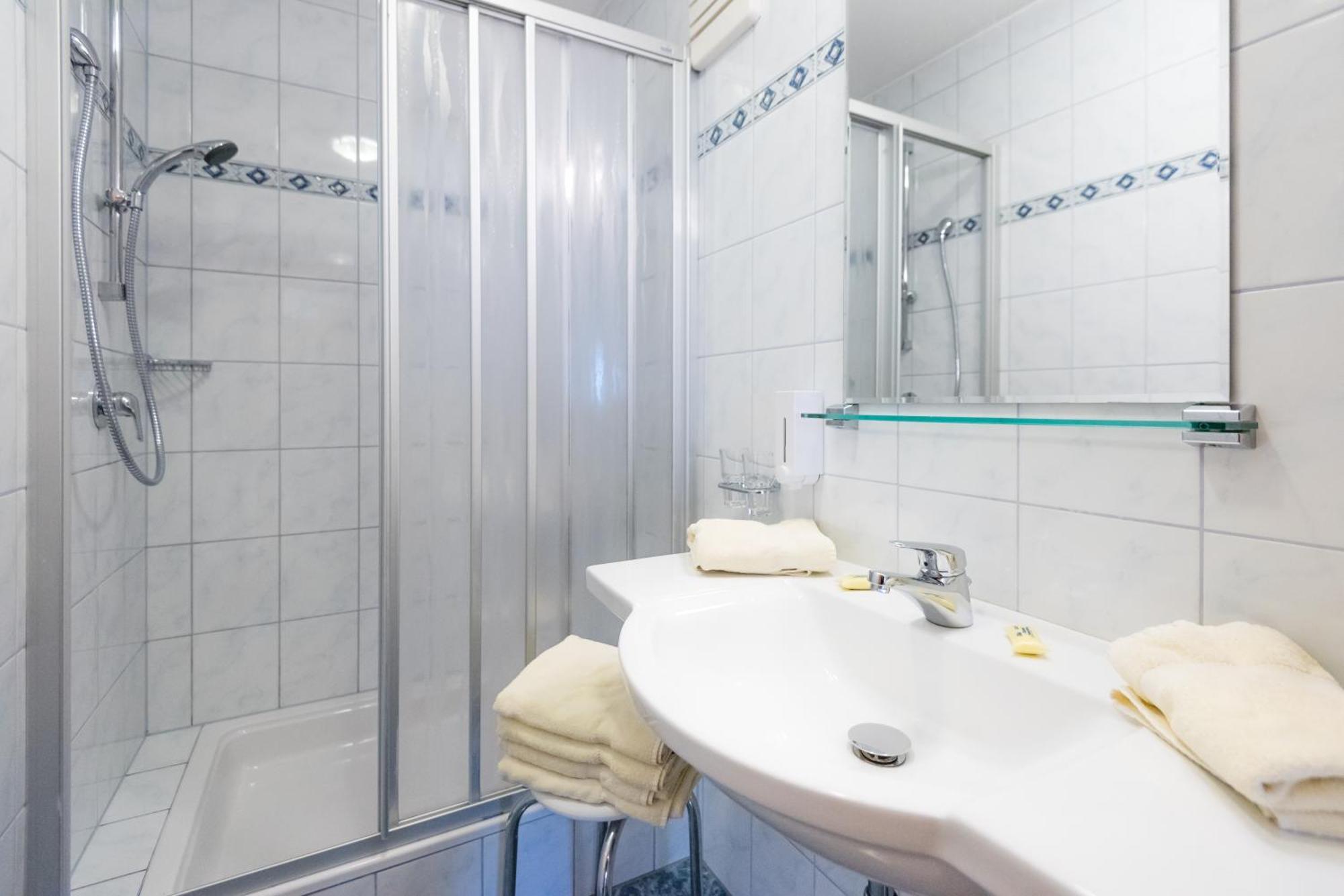 Pension- Appartement Kristall Tröpolach Exteriér fotografie